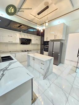 Newly Built Contemporary 5 Bedroom Fully Detached Duplex