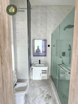 Exquisitely Built Contemporary 2 Bedroom Apartments