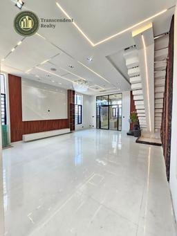 Deluxe 5 Bedroom Fully Detached Duplex