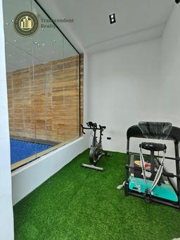 Newly Built Deluxe 5 Bedroom Fully Detached Duplex with a Swimming pool