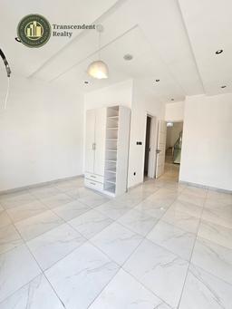 Newly Built Deluxe 5 Bedroom Fully Detached Duplex with a Cinema and Swimming pool