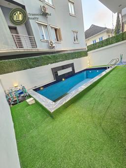 Newly Built Deluxe 5 Bedroom Fully Detached Duplex