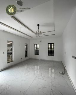 Contemporary 4 Bedroom Fully Detached Duplex