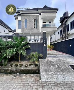 Contemporary 4 Bedroom Fully Detached Duplex