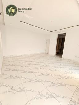 Newly Built Contemporary 4 Bedroom Duplex