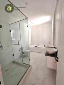 Newly Built Contemporary 4 Bedroom Duplex