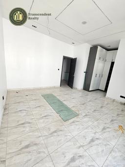 Newly Built Contemporary 3 Bedroom Terraced Duplex