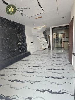 Newly Built Contemporary 4 Bedroom Semi-detached Duplex with Bq