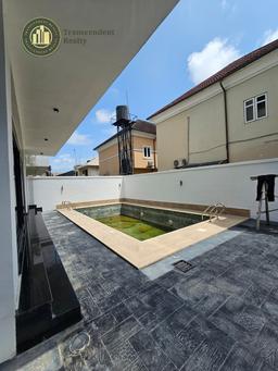 Newly Built Deluxe 5 Bedroom Fully Detached Triplex with Cinema and Pool