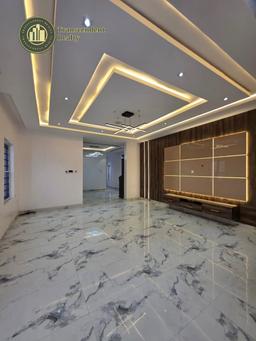 Newly Built Deluxe 5 Bedroom Fully Detached Triplex
