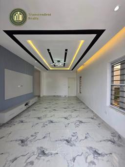 Newly Built Deluxe 5 Bedroom Fully Detached Triplex