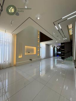 Deluxe 5 Bedroom Fully Detached Duplex