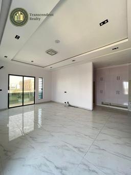 Contemporary 4 Bedroom Semi-detached Duplex with Bq