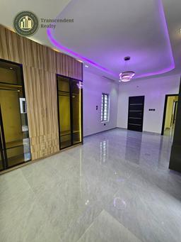 Newly Built Deluxe 5 Bedroom Fully Detached Duplex
