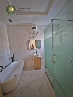 Newly Built Contemporary 5 Bedroom Fully Detached Duplex