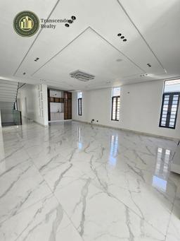 Newly Built Deluxe 5 Bedroom Fully Detached Duplex