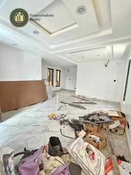 Contemporary 4 Bedroom Fully Detached Triplex