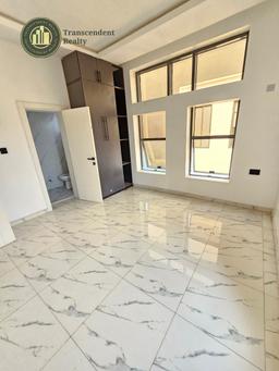 Contemporary 4 Bedroom Fully Detached Triplex