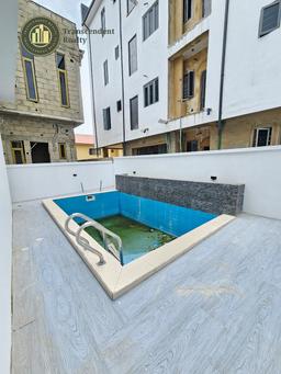 Newly Built Deluxe 5 Bedroom Fully Detached Duplex with a Swimming pool