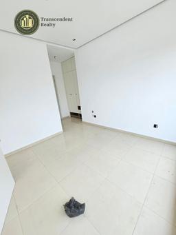 Newly Built Contemporary 3 Bedroom Apartments
