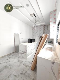 Newly Built Contemporary 5 Bedroom Fully Detached duplex