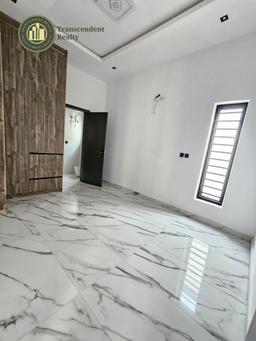 Newly Built Contemporary 5 Bedroom Fully Detached duplex