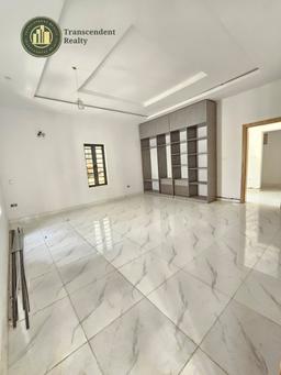 Newly Built Deluxe 4 Bedroom Semi-detached Duplex with Bq