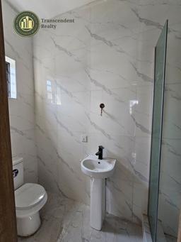 Newly Built Deluxe 4 Bedroom Semi-detached Duplex with Bq