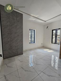 Newly Built Deluxe 4 Bedroom Semi-detached Duplex with Bq