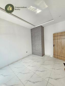 Newly Built Deluxe 4 Bedroom Semi-detached Duplex with Bq