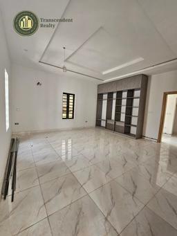 Newly Built Deluxe 4 Bedroom Semi-detached Duplex with Bq