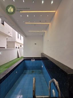 Newly Built Deluxe 5 Bedroom Fully Detached Duplex