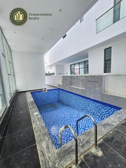 Newly Built Contemporary 5 Bedroom Fully Detached Triplex with a Swimming Pool