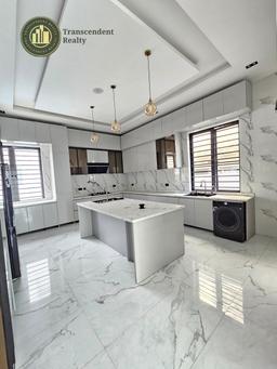 Newly Built Deluxe 5 Bedroom Fully Detached Triplex with Cinema and Swimming Pool