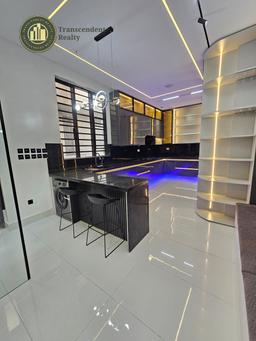 Newly Built Deluxe 5 Bedroom Fully Detached Duplex
