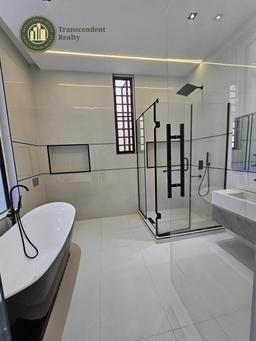Newly Built Deluxe 5 Bedroom Fully Detached Duplex