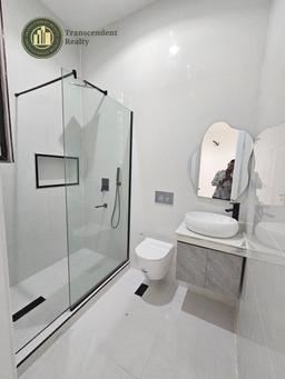 Newly Built Deluxe 5 Bedroom Fully Detached Duplex