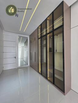 Newly Built Deluxe 5 Bedroom Fully Detached Duplex
